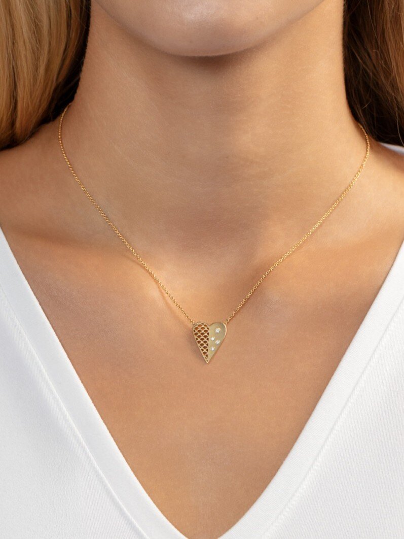 14K Diamond Vannèrie Heart Necklace, view 4