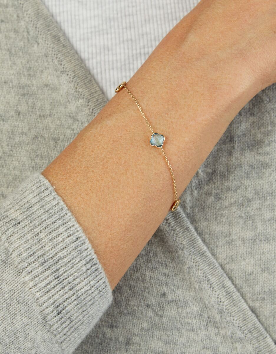 14K Swiss Blue Topaz Clover Gem Bracelet, view 4