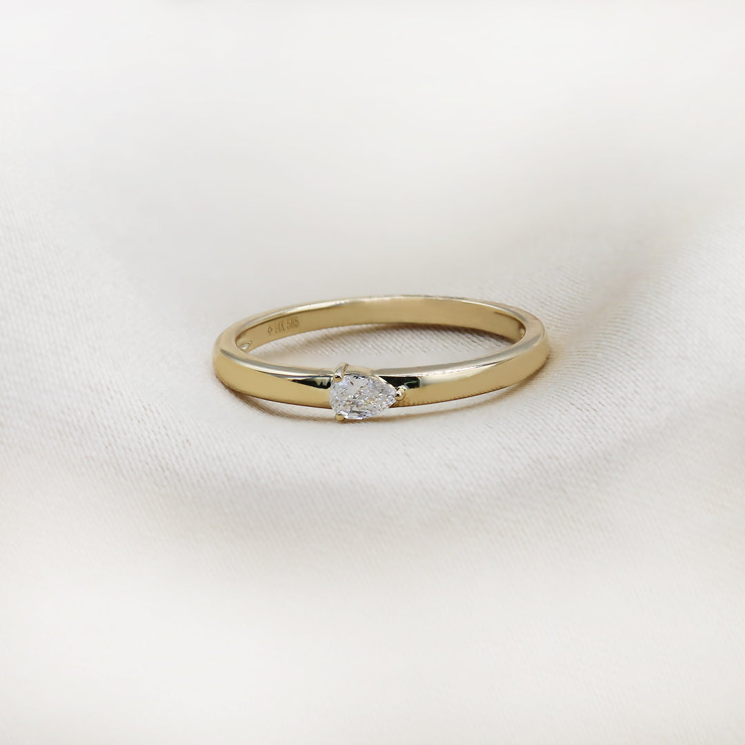 14K Pear Diamond Ring